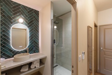 Bathroom shower