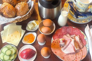 Breakfast meal