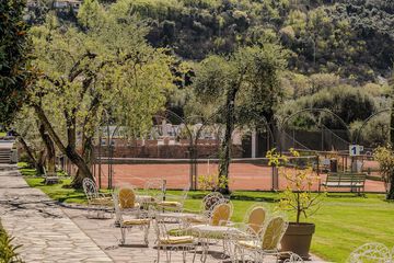 Tennis court