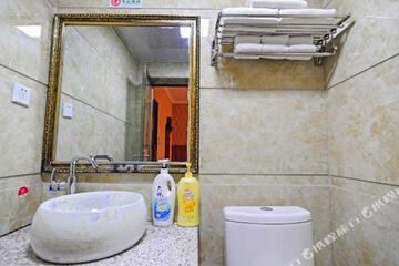 Photo 12