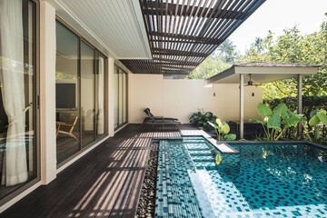 Private pool