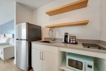 Private kitchenette