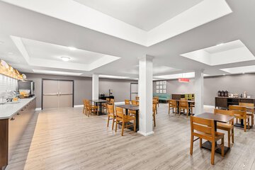 Breakfast area