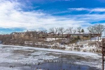  Cliffbreakers Riverside and Conference Center 27