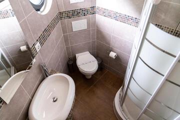 Photo 37