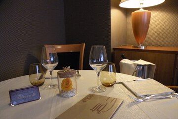 Couples dining