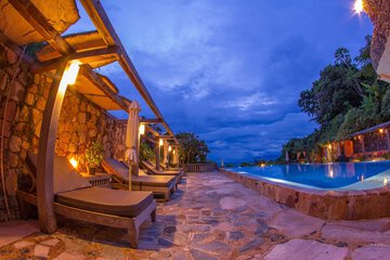 Infinity pool