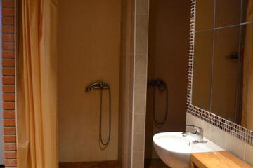 Photo 33