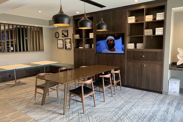 Hotel Interior 16 of 44