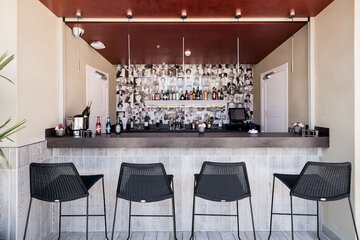 Poolside bar