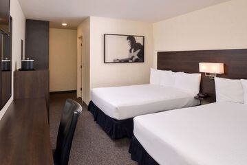 Room 25 of 61