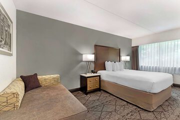 Best Western Plus Longbranch Hotel & Convention Center