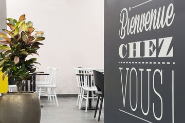 Cafe