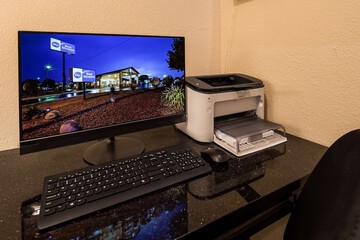 Business Center 35 of 35