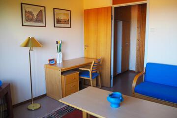 Shared lounge/TV area