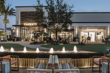 Shopping mall
