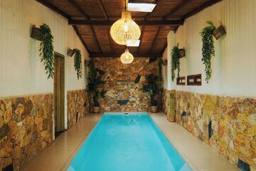 Pool waterfall