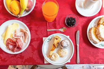 Breakfast meal