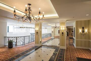 Ballroom/Hall 81 of 85