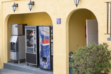 Vending machine