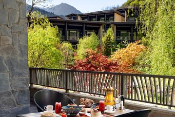 Breakfast buffet