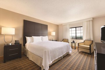 Room 18 of 37