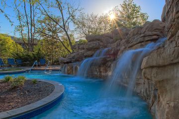 Pool waterfall