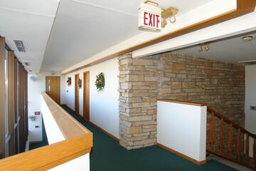 Ballroom/Hall 13 of 13