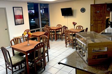 Breakfast/Coffee Service 38 of 49