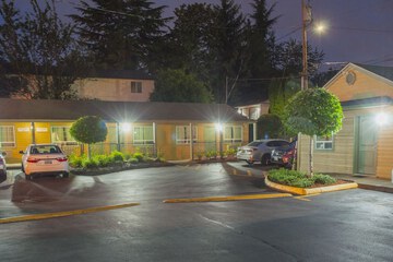 Property Grounds 76 of 93