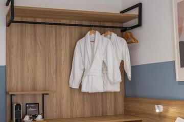 Photo 48