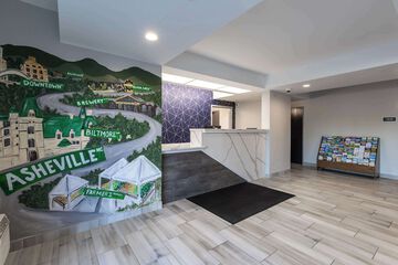 Hotel Interior 8 of 37