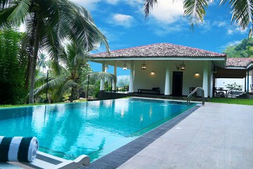 Private pool