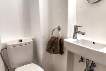 Photo 33