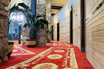 Ballroom/Hall 61 of 74