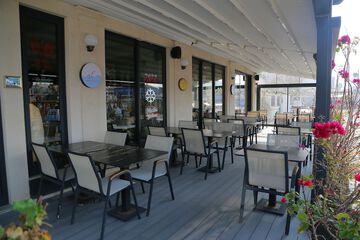 Cafe