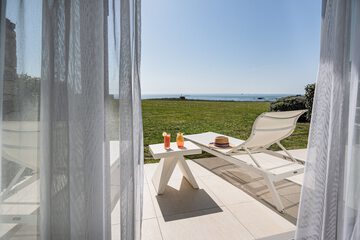 Beach/ocean view