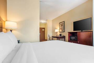 Room 27 of 47