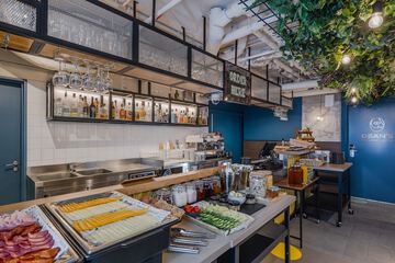 Breakfast buffet