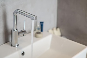 Bathroom sink