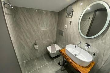 Photo 38
