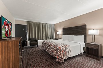 Room 15 of 36