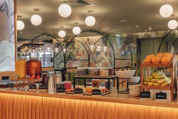 Breakfast buffet
