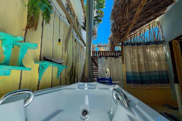Private spa tub