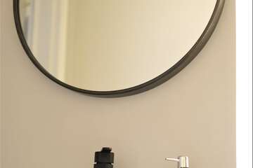 Bathroom sink