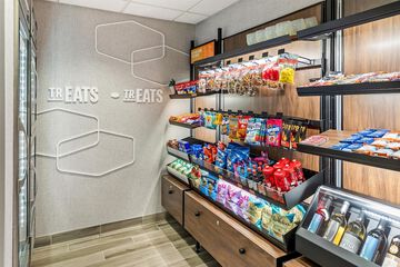 Snack bar