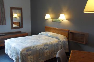 Room 11 of 40