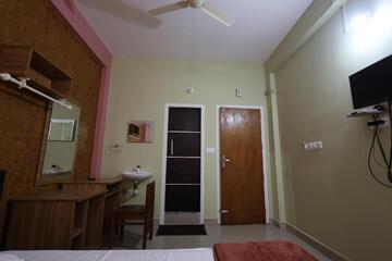 Photo 3
