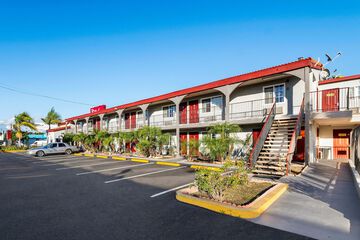 Hotel 6 of 32