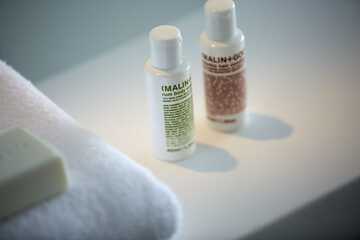 Bathroom amenities